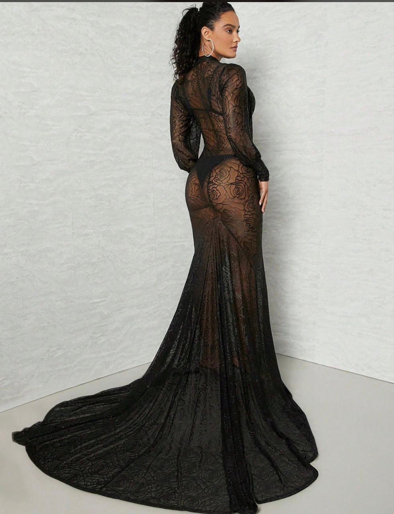 Haute-Style Mermaid Hem Dress in Floral Mesh