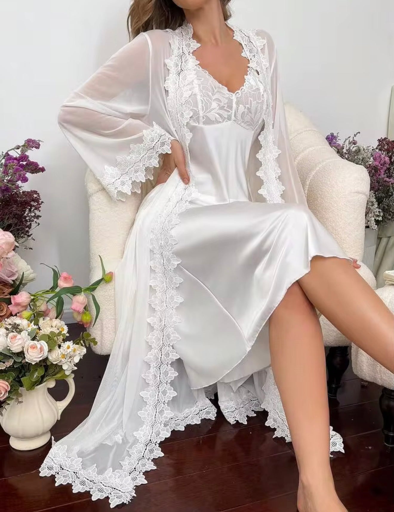 Elegant Lace Robe Set
